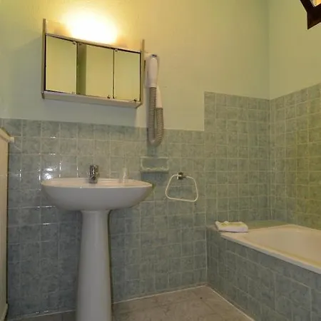 Le Petit Nice Hotel 2*